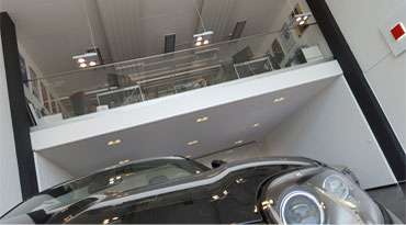 SHOWROOM